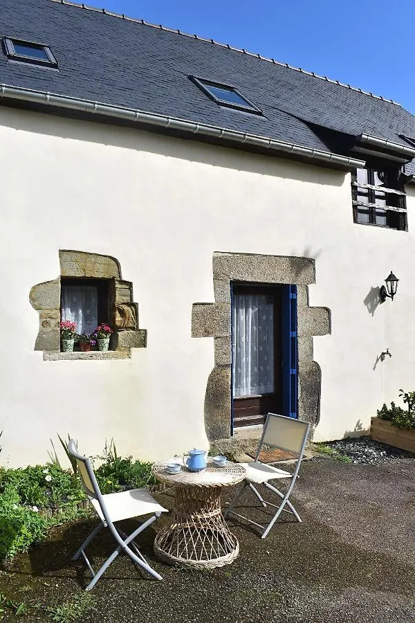 Le Noble Jardin Villa Mohon 0*,  France